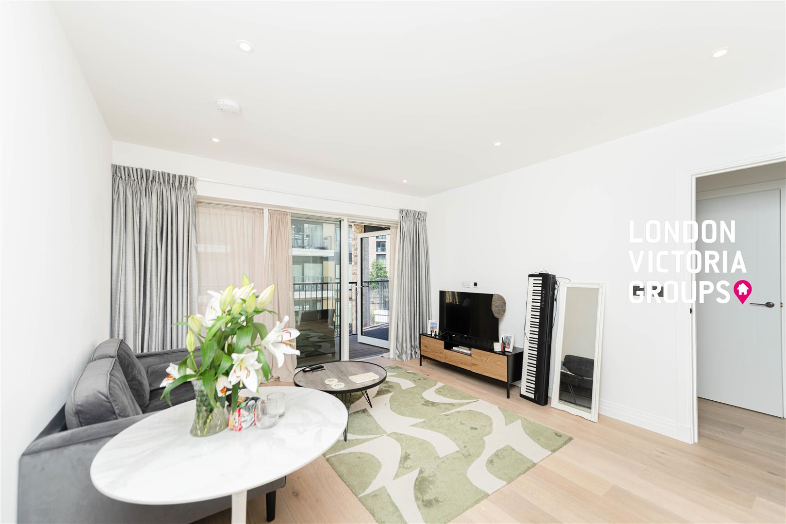 1 bed property in Westwood Building, 4 Lockgate Road, London